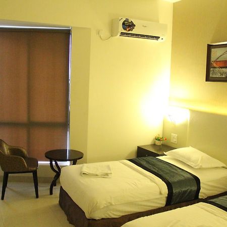Hotel Patiala House Ahmednagar Extérieur photo