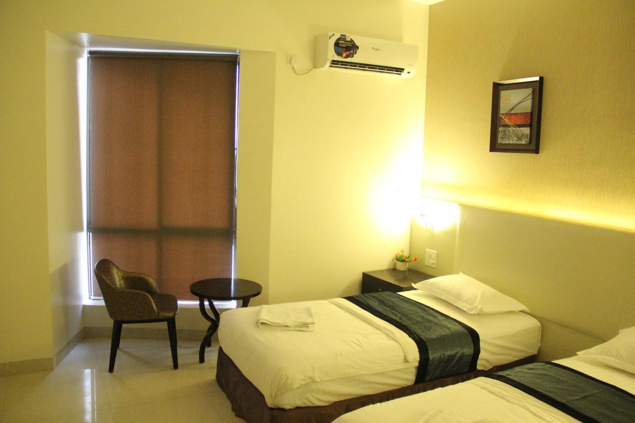 Hotel Patiala House Ahmednagar Extérieur photo